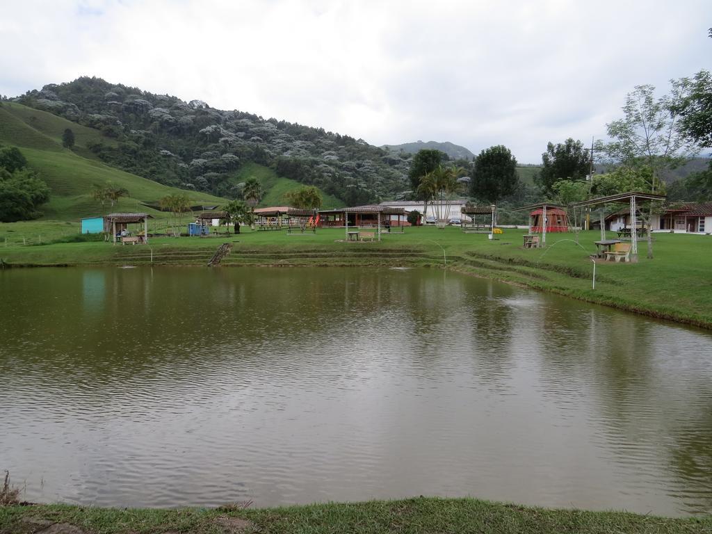 Finca Recreacional Marcelandia 산타 로사 데 카발 외부 사진