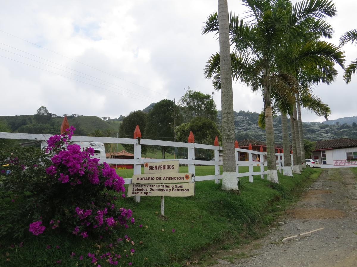 Finca Recreacional Marcelandia 산타 로사 데 카발 외부 사진